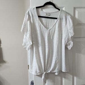 Chic White Lace Sleeve Blouse